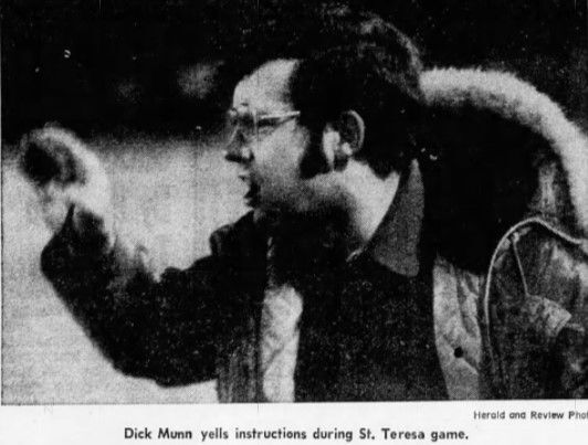 Dick Munn yells Nov. 18, 1972.jpg